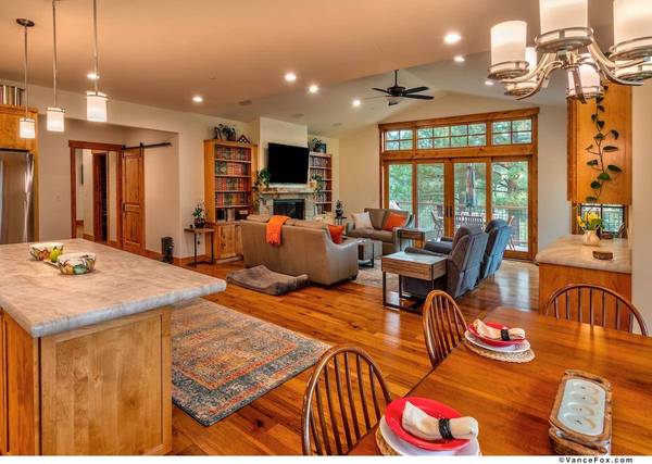 11082 Meek Court, Truckee, CA 96161-0000