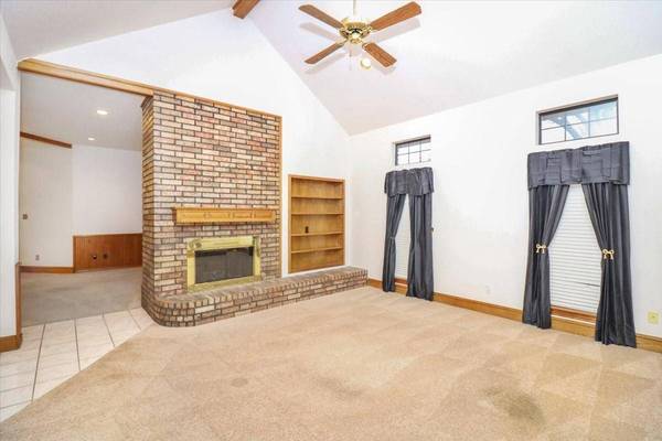 7130 Forest Mist Drive, Arlington, TX 76001