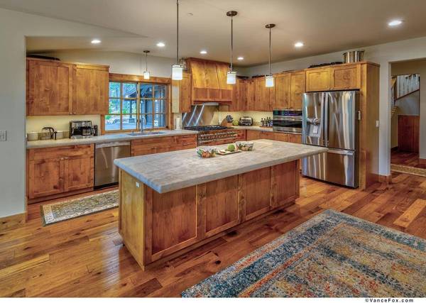 11082 Meek Court, Truckee, CA 96161-0000