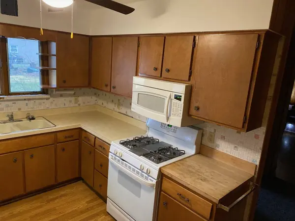 104 Red Bud DR, Joliet, IL 60433