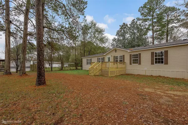 379 Fox Creek Drive, Haughton, LA 71037
