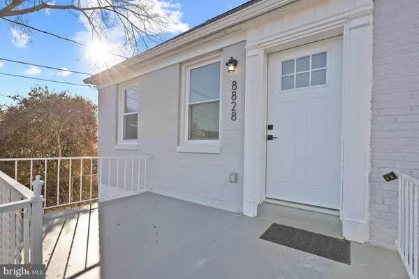 8828 BAKER AVE, Parkville, MD 21234