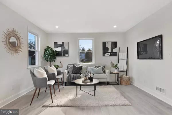 8828 BAKER AVE, Parkville, MD 21234