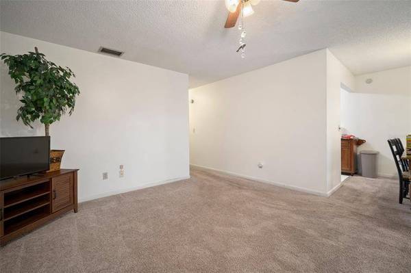 106 CARSWELL CIR, Sun City Center, FL 33573