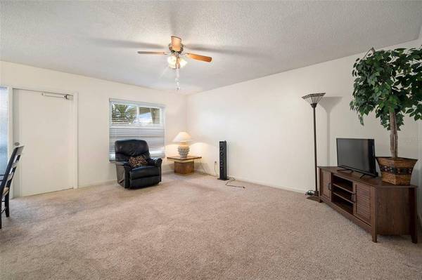 106 CARSWELL CIR, Sun City Center, FL 33573