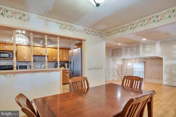 42 CORNELL AVE, Gloucester City, NJ 08030