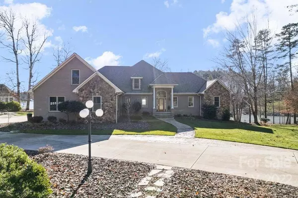 272 Heels CT, Lexington, NC 27292