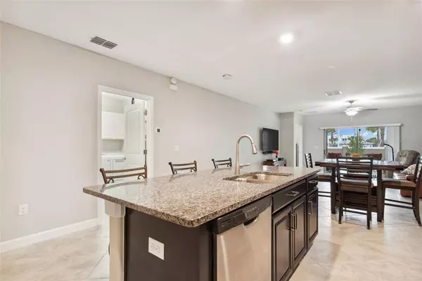 16905 APRIL PLUSH DR, Wimauma, FL 33598