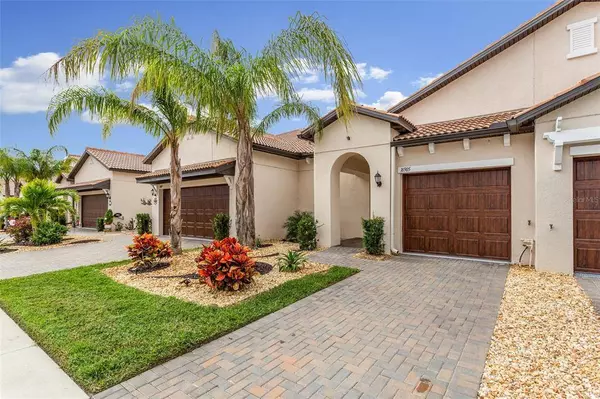 16905 APRIL PLUSH DR, Wimauma, FL 33598