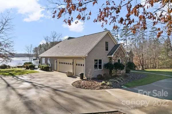 272 Heels CT, Lexington, NC 27292