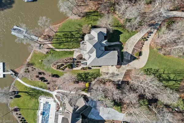 272 Heels CT, Lexington, NC 27292