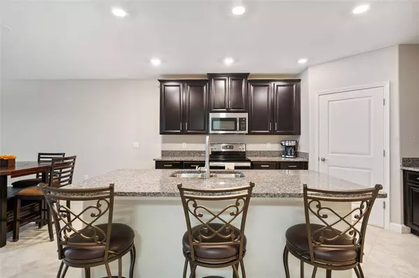 16905 APRIL PLUSH DR, Wimauma, FL 33598