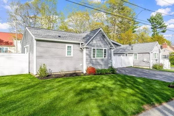 18 Forest Park Ave, Tyngsborough, MA 01879