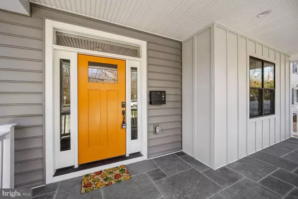 4904 RIVER RD, Bethesda, MD 20816