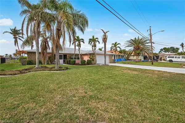 2322 SE 10th PL, Cape Coral, FL 33990