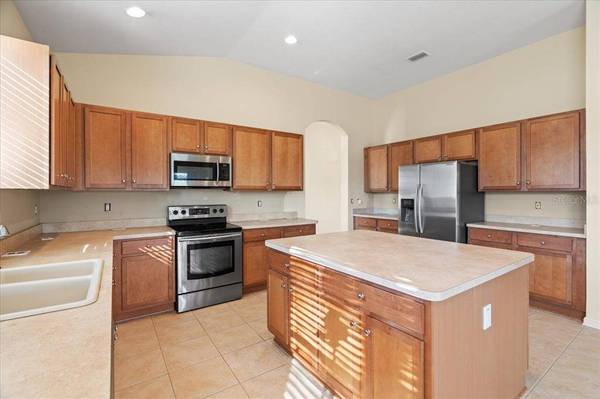 14045 WAKE ROBIN DR, Brooksville, FL 34604