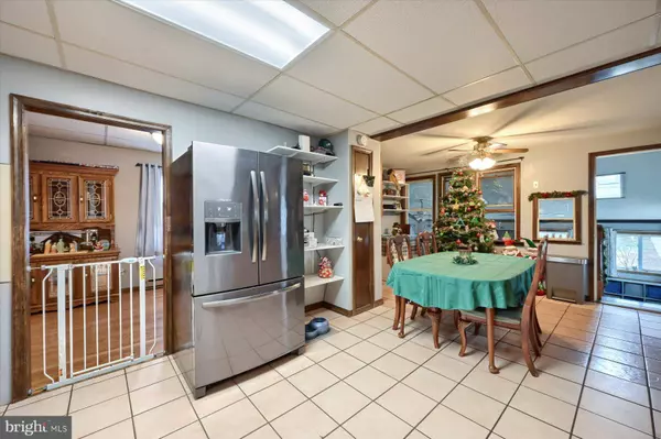 35 S 2ND ST, Halifax, PA 17032