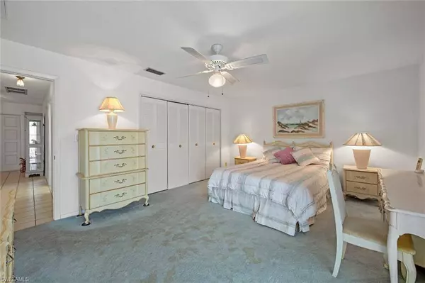 2322 SE 10th PL, Cape Coral, FL 33990