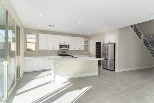 4121 Prairie Star Avenue, Las Vegas, NV 89141