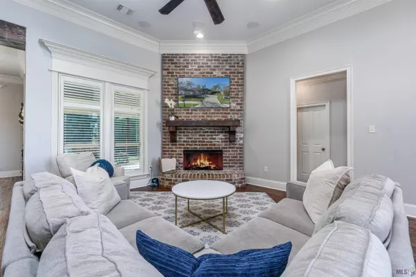 16355 PARKER PLACE DR, Prairieville, LA 70769