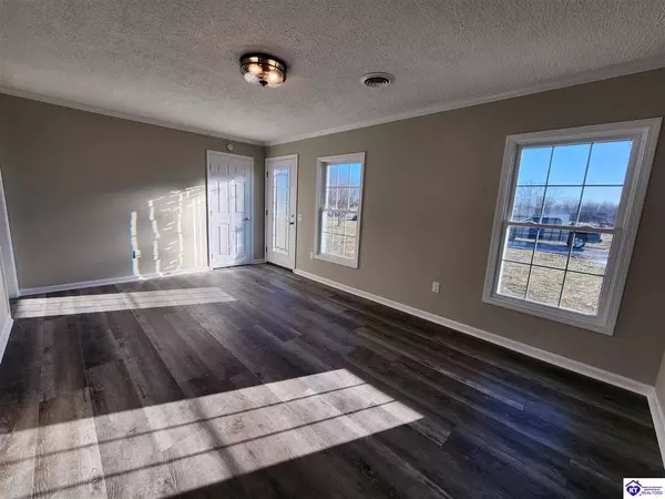 1466 Millerstown Road, Clarkson, KY 42726