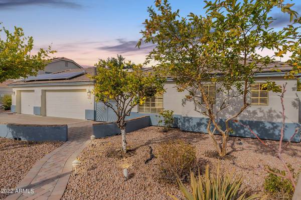 3062 E HALE Street, Mesa, AZ 85213