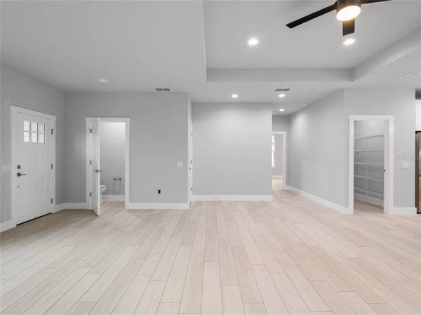 18 RADCLIFFE DR, Palm Coast, FL 32164