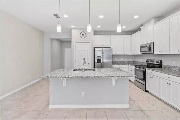 11317 ALACHUA CREEK LN, Riverview, FL 33579