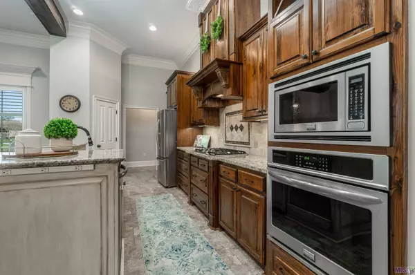 16355 PARKER PLACE DR, Prairieville, LA 70769