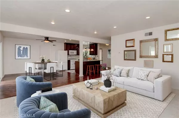 2383 Santa Ana AVE, Costa Mesa, CA 92627