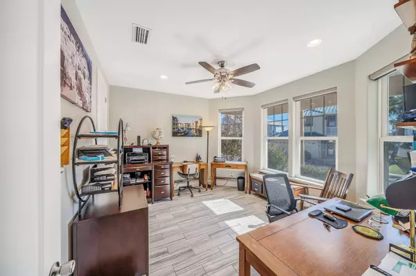 118 Smugglers Cove Court, Panama City Beach, FL 32413