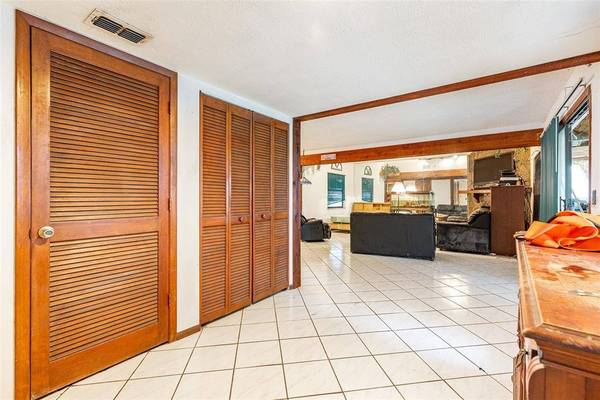 19105 FORREST DR, Odessa, FL 33556