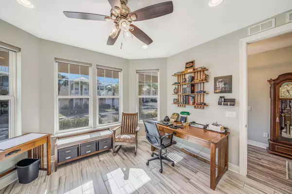 118 Smugglers Cove Court, Panama City Beach, FL 32413