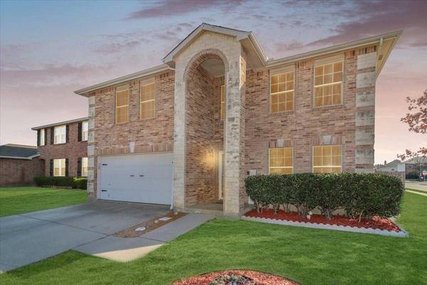 1333 Lauren Drive, Burleson, TX 76028