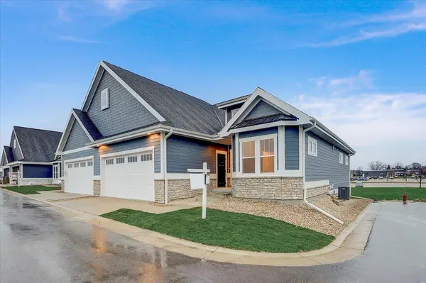 1139 Irene Ct, Waunakee, WI 53597