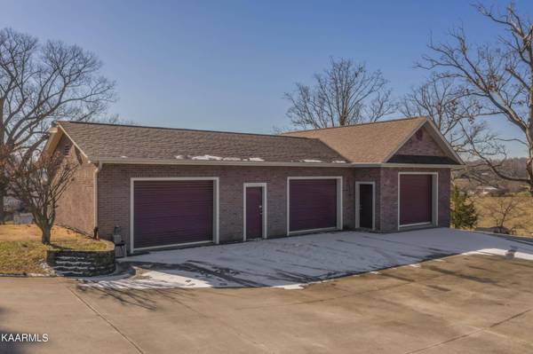 4158 Stansberry Rd, Morristown, TN 37813