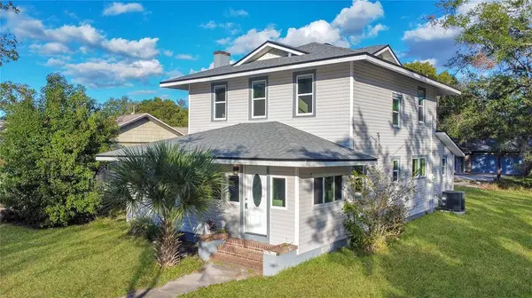 2043 S HOLLY AVE, Sanford, FL 32771