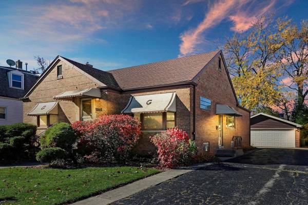 4110 Wesley TER, Schiller Park, IL 60176