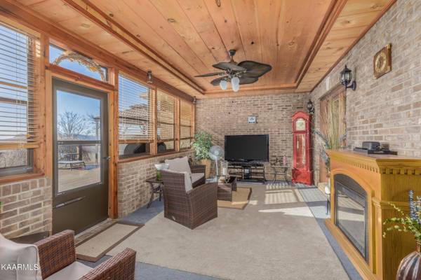 4158 Stansberry Rd, Morristown, TN 37813