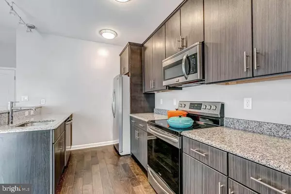 424 WOODCREST DR SE #424A, Washington, DC 20032