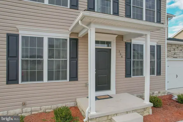 154 ENVOY CT, Inwood, WV 25428