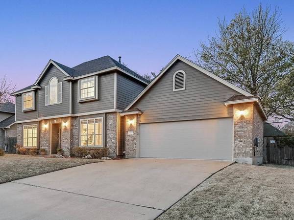 2108 Green Oaks CIR, Round Rock, TX 78665