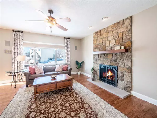 3775 Yellowstone LN N, Plymouth, MN 55446