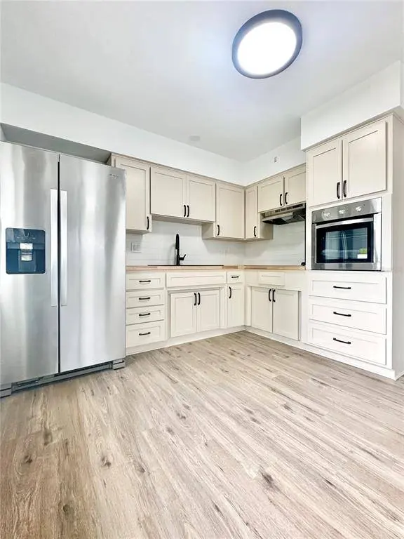 914 FREEMONT ST S, Gulfport, FL 33707