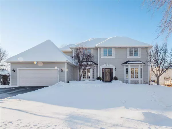 3775 Yellowstone LN N, Plymouth, MN 55446