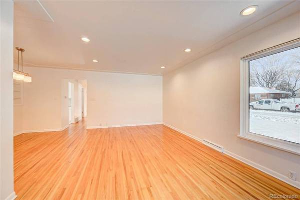 490 W Grand AVE, Englewood, CO 80110