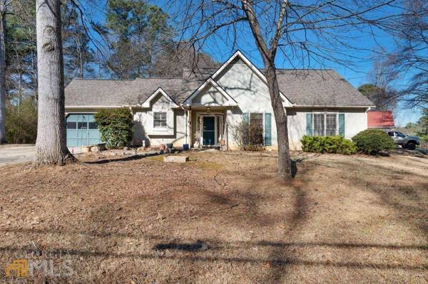 5862 N Shores RD NW, Acworth, GA 30101