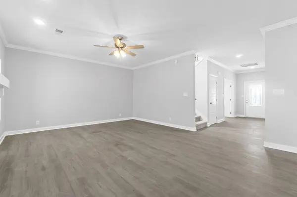 572 Bowden Dr, Clarksville, TN 37043