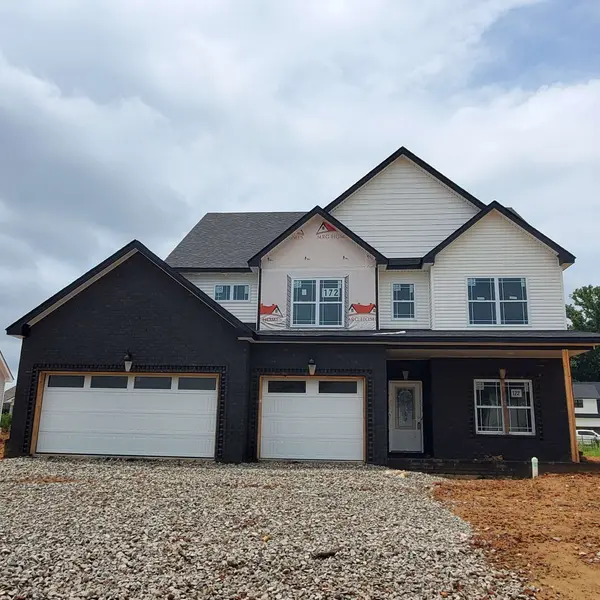 572 Bowden Dr, Clarksville, TN 37043