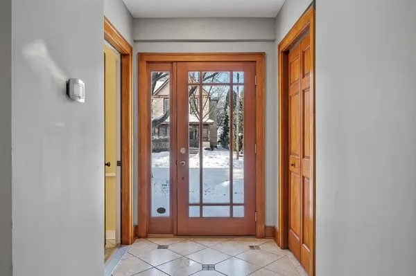 3333 Harriet AVE, Minneapolis, MN 55408